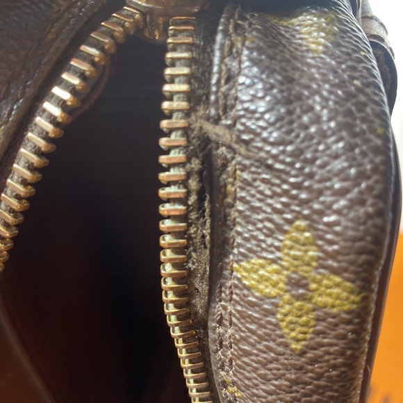 Authentic Louis Vuitton Monogram Compiegne Bag - Picture 15 of 17